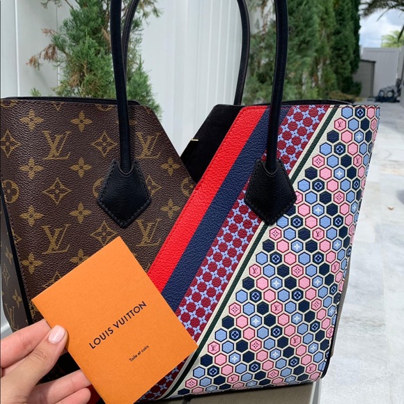 Handbag - Picture 2 of 2